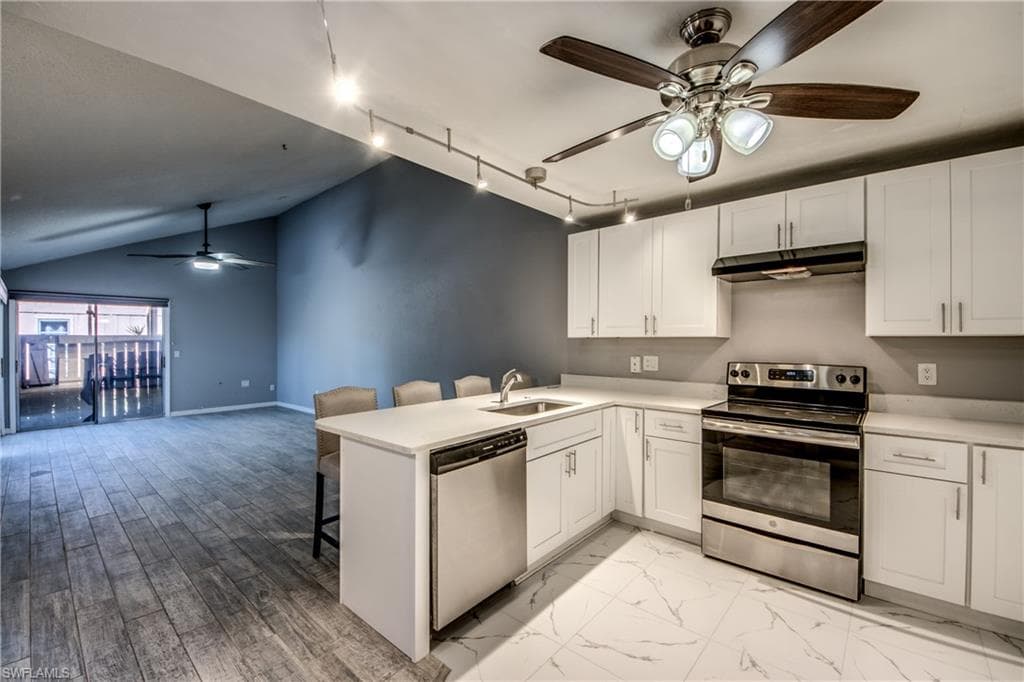 6406 Royal Woods DR, FORT MYERS FL 33908-17