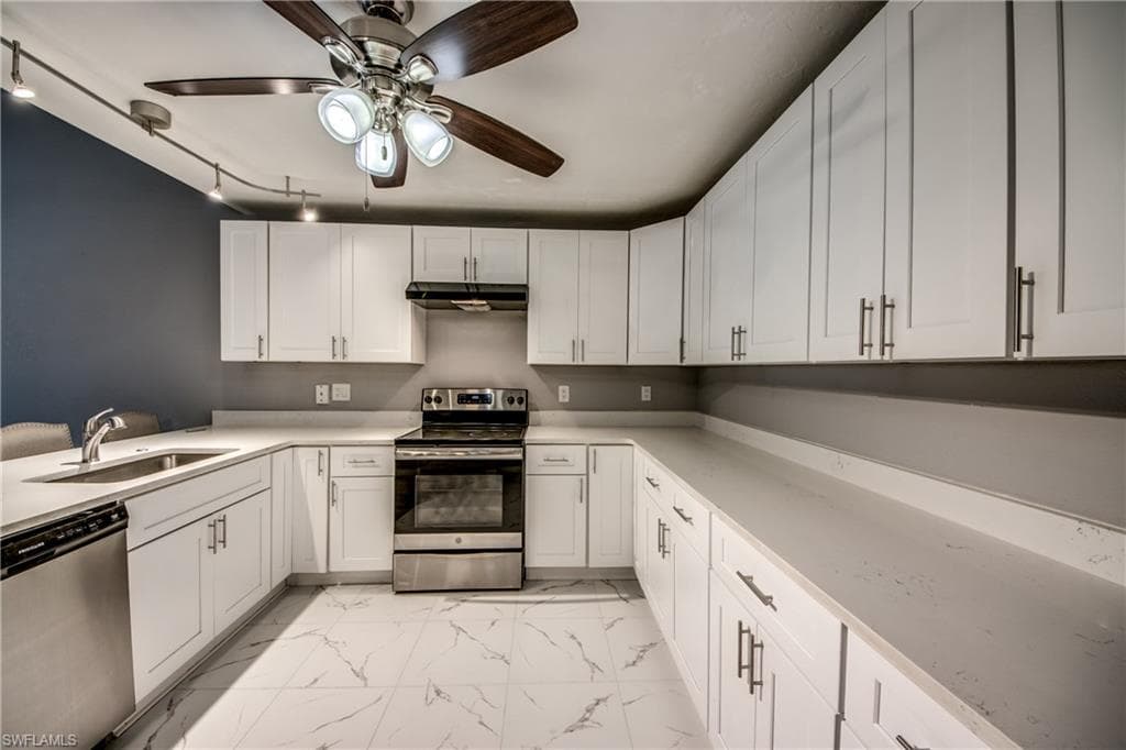 6406 Royal Woods DR, FORT MYERS FL 33908-18