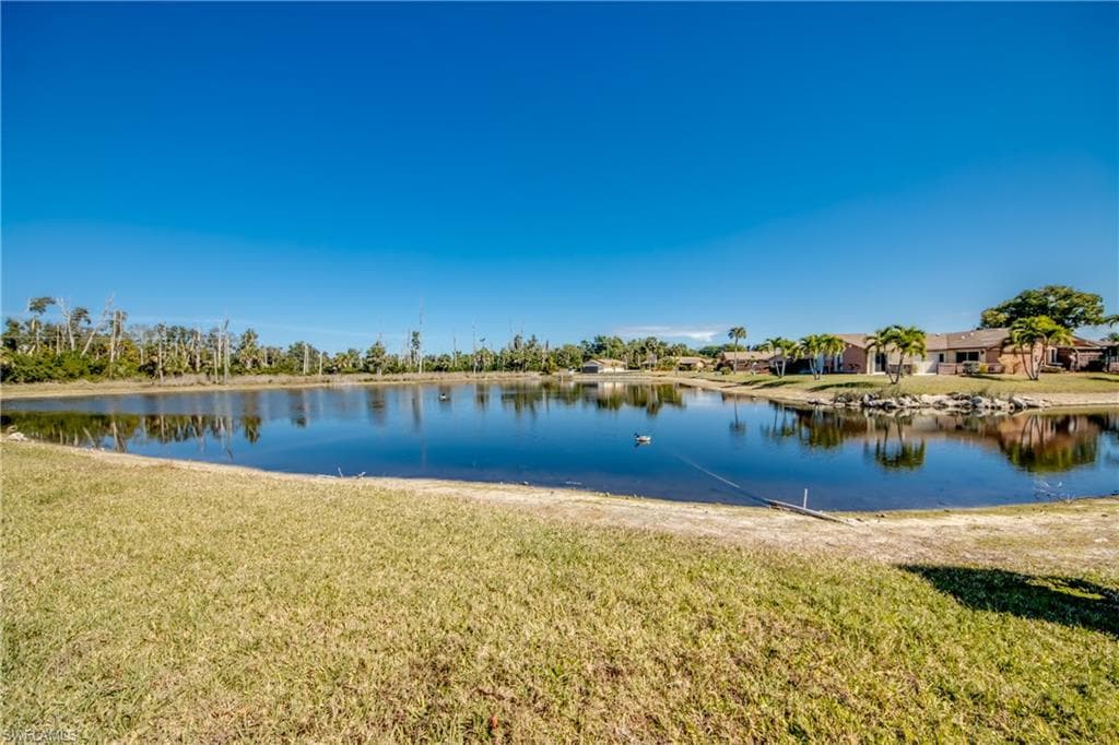 6406 Royal Woods DR, FORT MYERS FL 33908-38