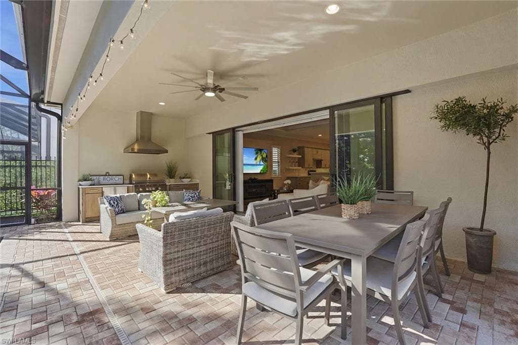 2867 Coco Lakes DR-29