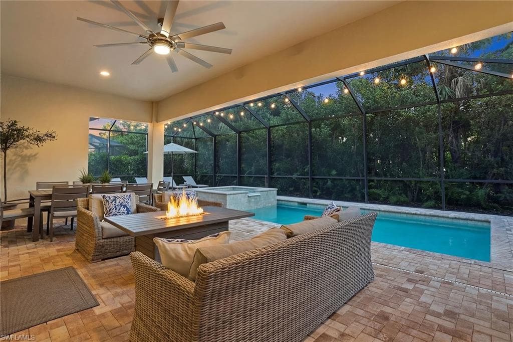 2867 Coco Lakes DR-33