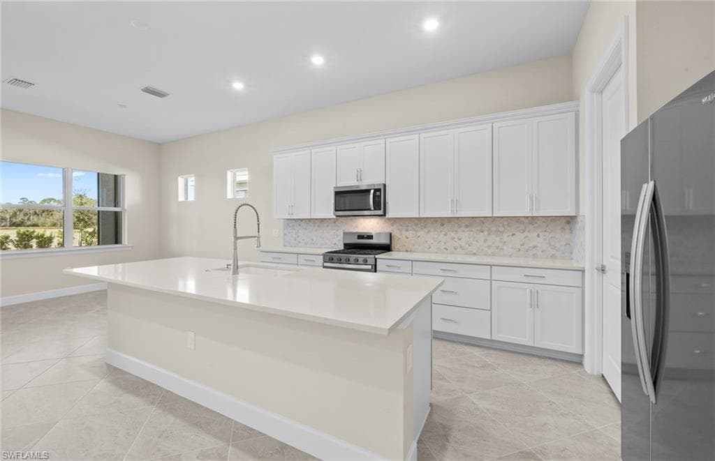 7136 Chapel Creek LN-16