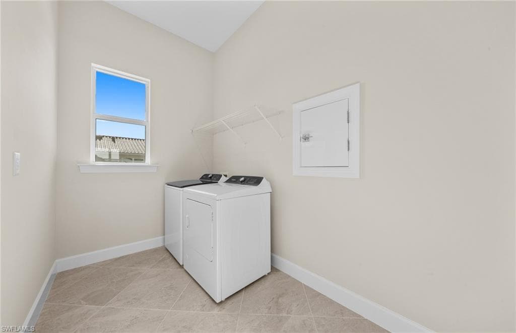 7136 Chapel Creek LN-15