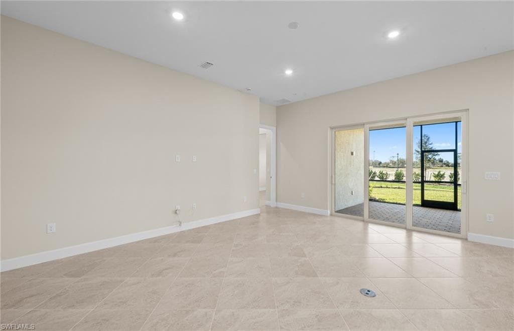 7136 Chapel Creek LN-4