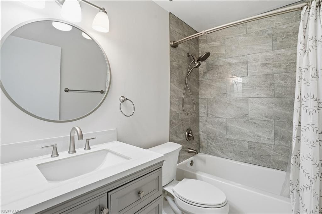 9270 Lake Park DR # 201, FORT MYERS FL 33919-22