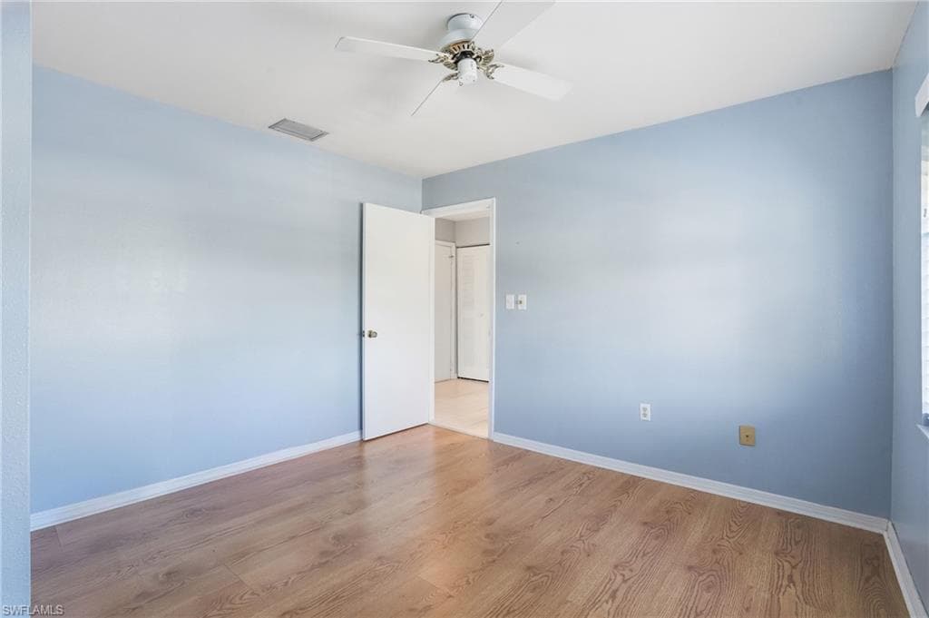 9270 Lake Park DR # 201, FORT MYERS FL 33919-26