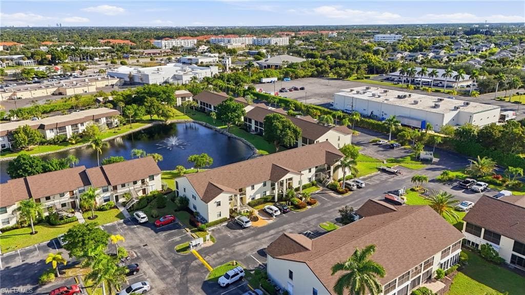9270 Lake Park DR # 201, FORT MYERS FL 33919-41