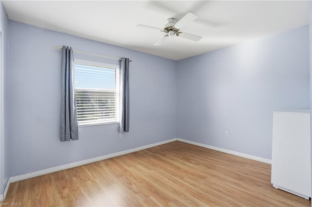 9270 Lake Park DR # 201, FORT MYERS FL 33919-27