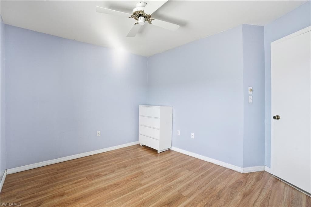 9270 Lake Park DR # 201, FORT MYERS FL 33919-29