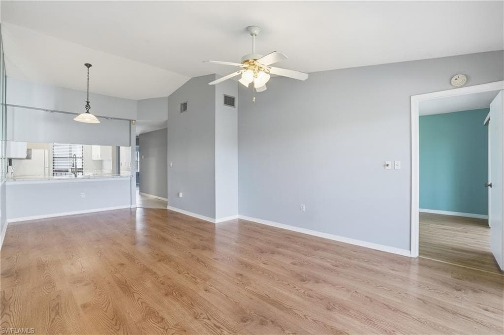 9270 Lake Park DR # 201, FORT MYERS FL 33919-7