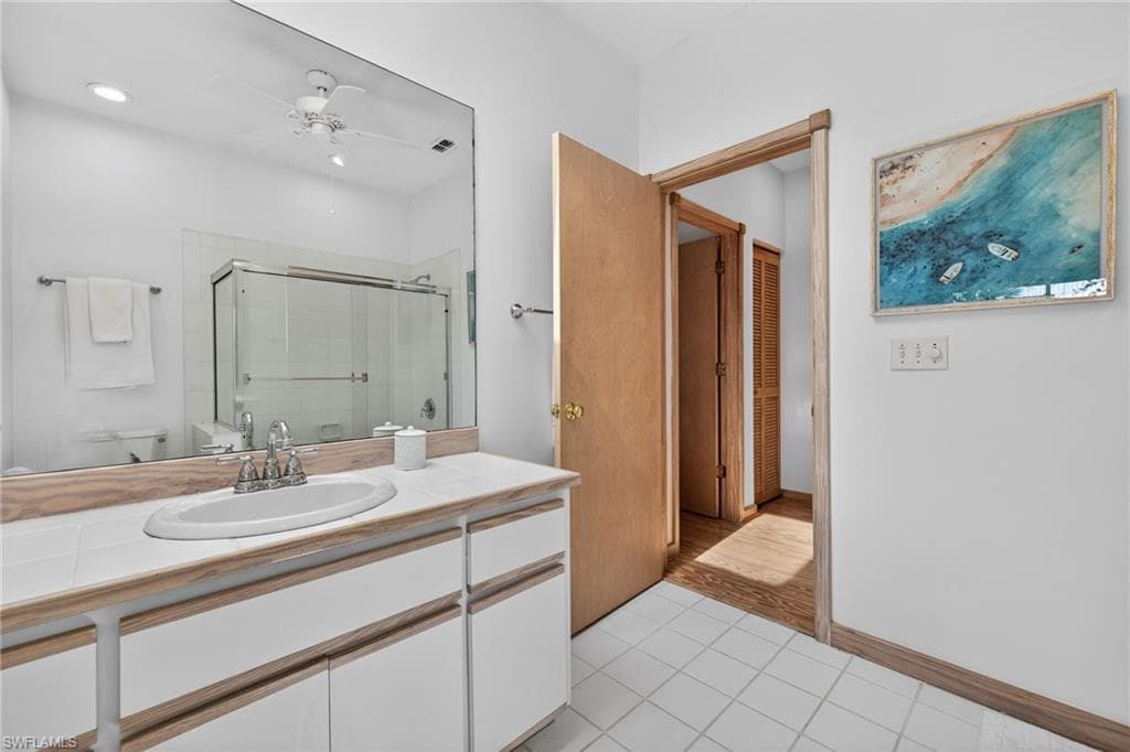 556 Sea Oats DR, SANIBEL FL 33957-22