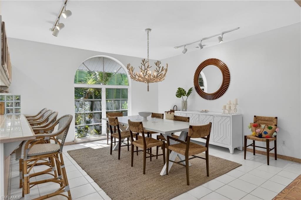 556 Sea Oats DR, SANIBEL FL 33957-15