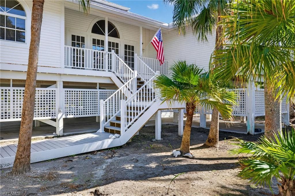 556 Sea Oats DR, SANIBEL FL 33957-31