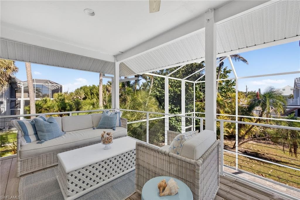 556 Sea Oats DR, SANIBEL FL 33957-27
