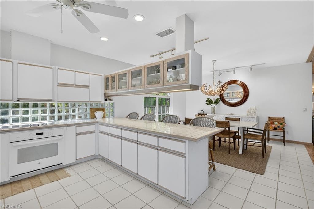 556 Sea Oats DR, SANIBEL FL 33957-13