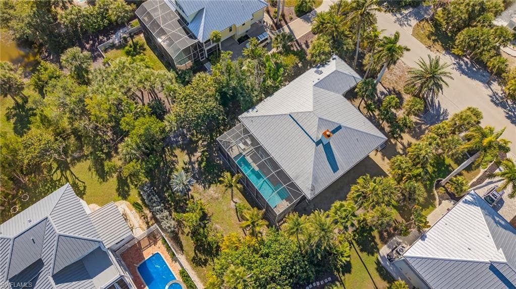 556 Sea Oats DR, SANIBEL FL 33957-40