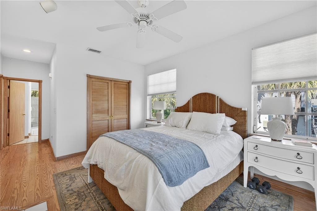 556 Sea Oats DR, SANIBEL FL 33957-18