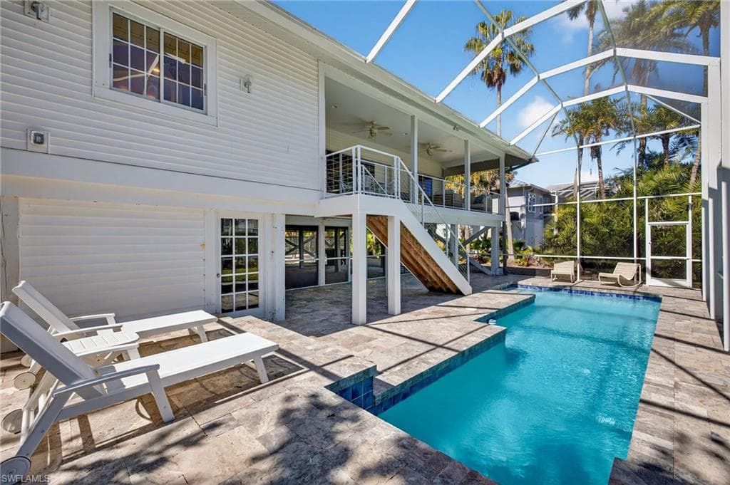 556 Sea Oats DR, SANIBEL FL 33957-30