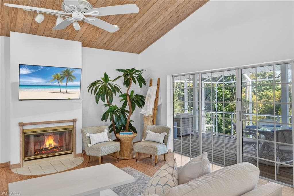 556 Sea Oats DR, SANIBEL FL 33957-7