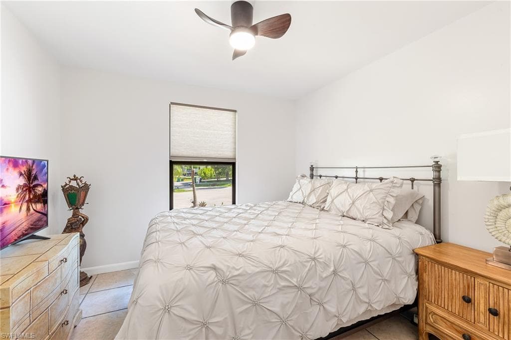 170 5th ST, NAPLES FL 34113-11