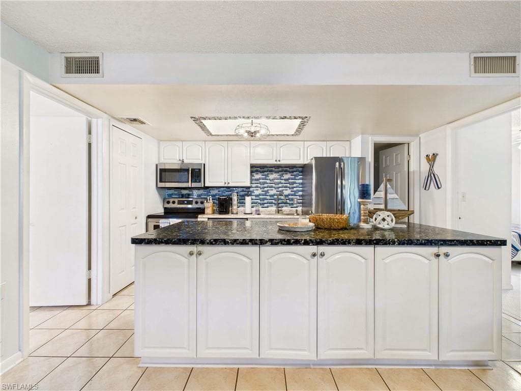 232 Palm DR # 5, NAPLES FL 34112-5