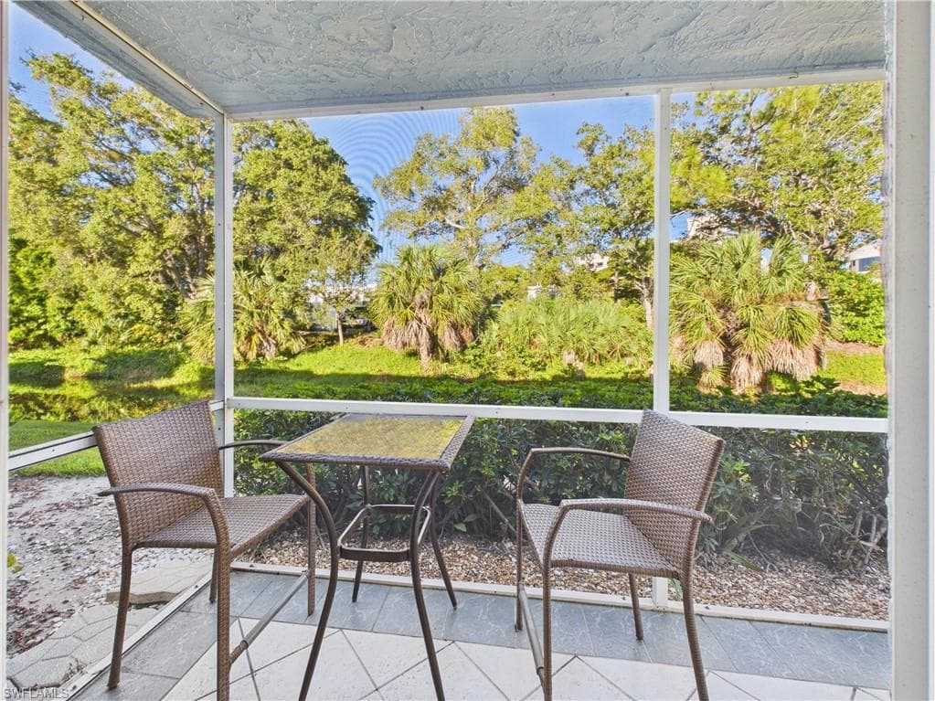 232 Palm DR # 5, NAPLES FL 34112-21