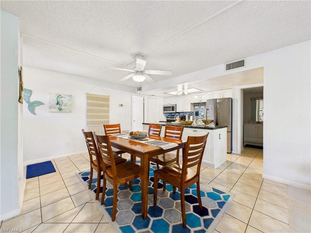 232 Palm DR # 5, NAPLES FL 34112-2