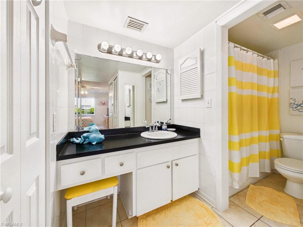232 Palm DR # 5, NAPLES FL 34112-14