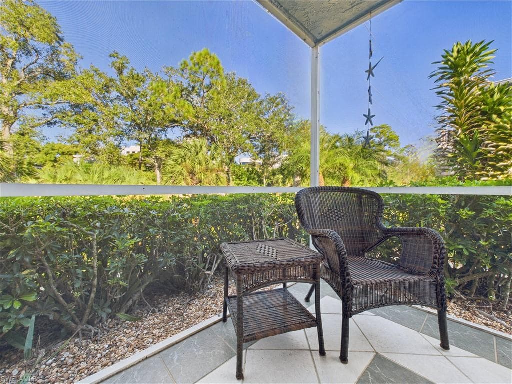 232 Palm DR # 5, NAPLES FL 34112-20