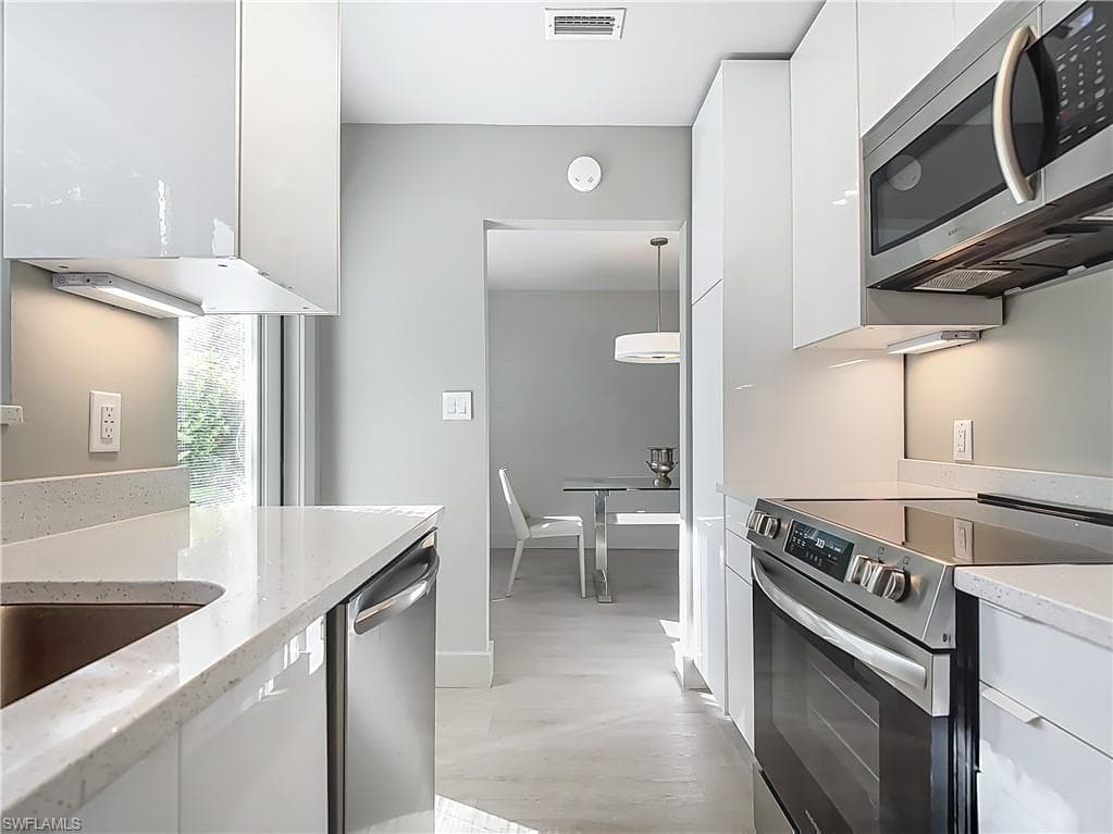 2544 1st ST 102-11