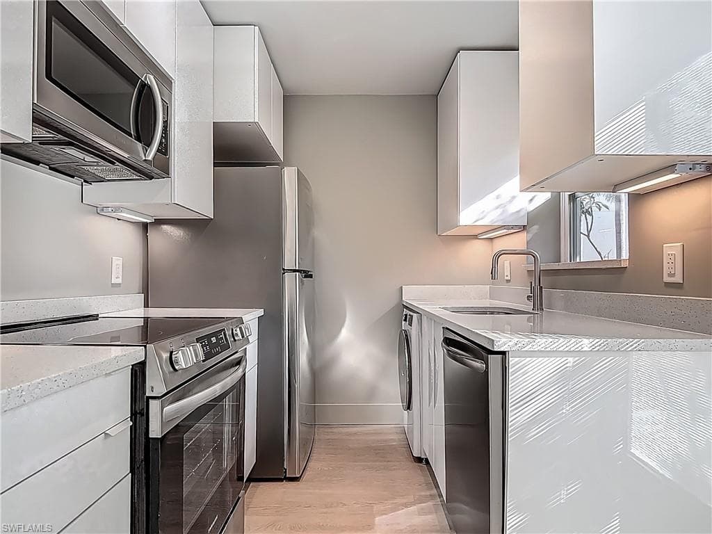 2544 1st ST 102-8