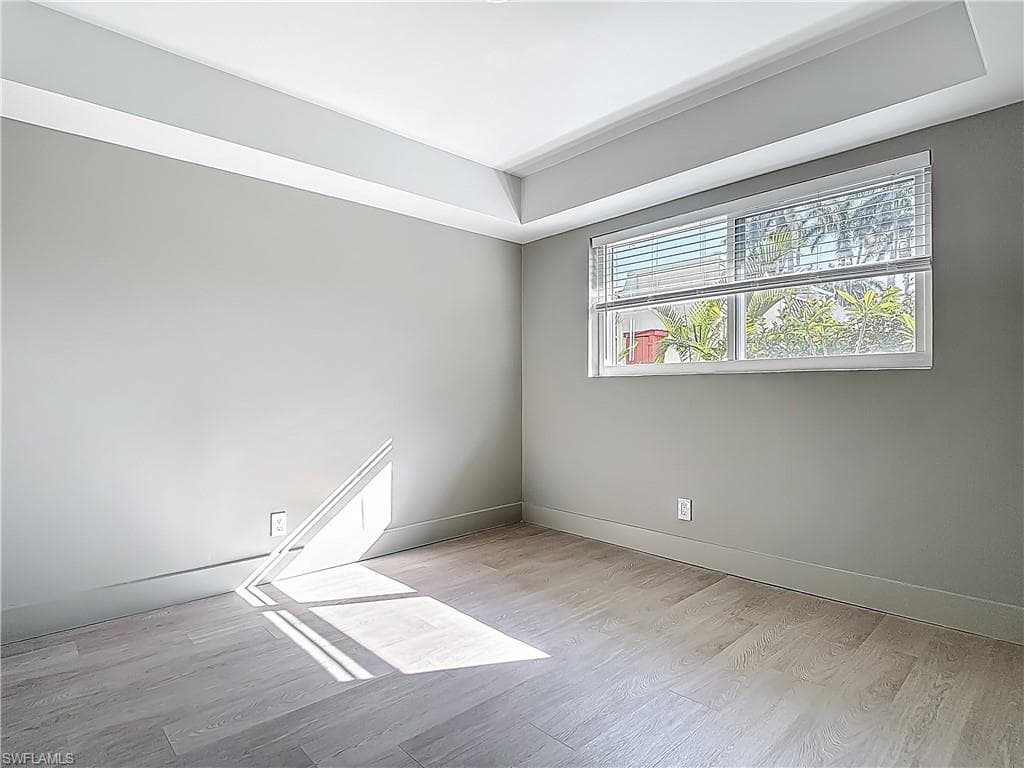 2544 1st ST 102-17