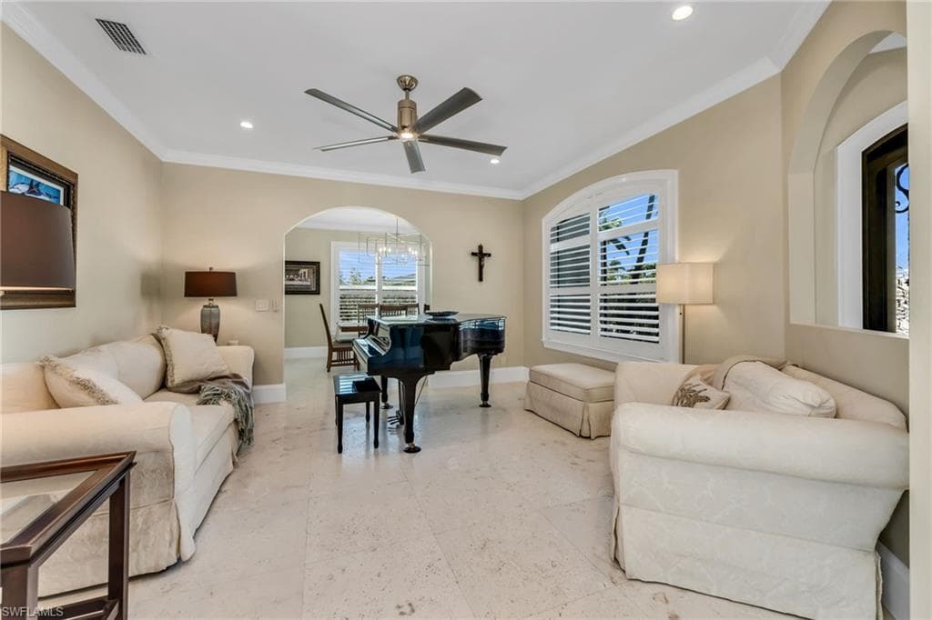 132 Hilo ST-16