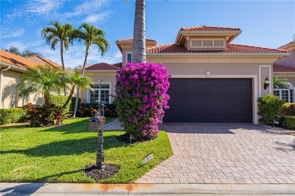 5596 Hammock Isles DR-1