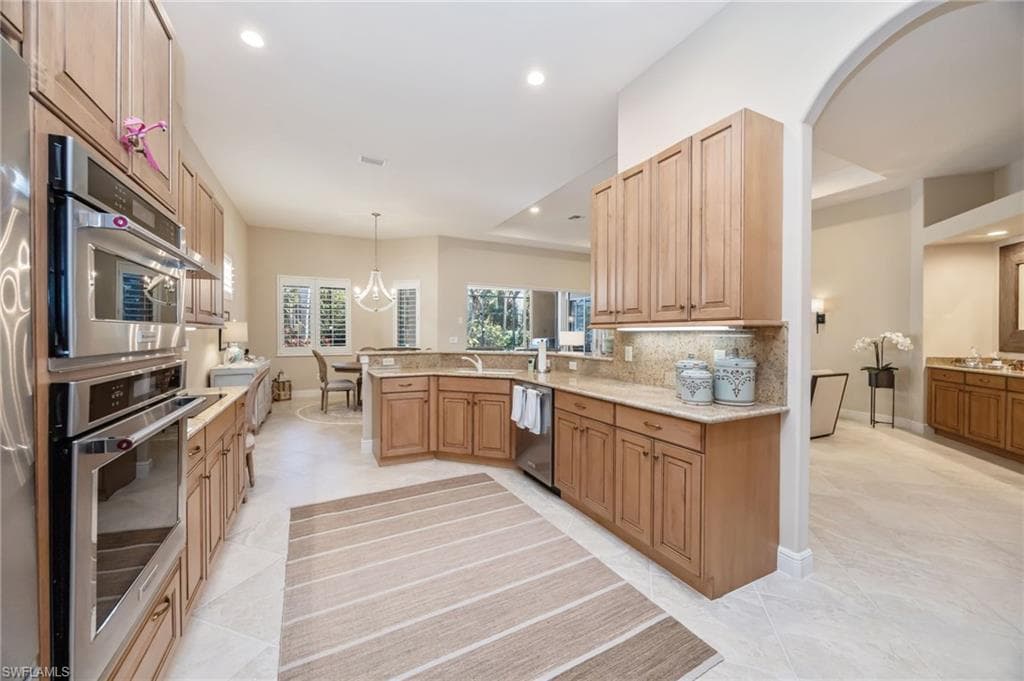 5596 Hammock Isles DR-11