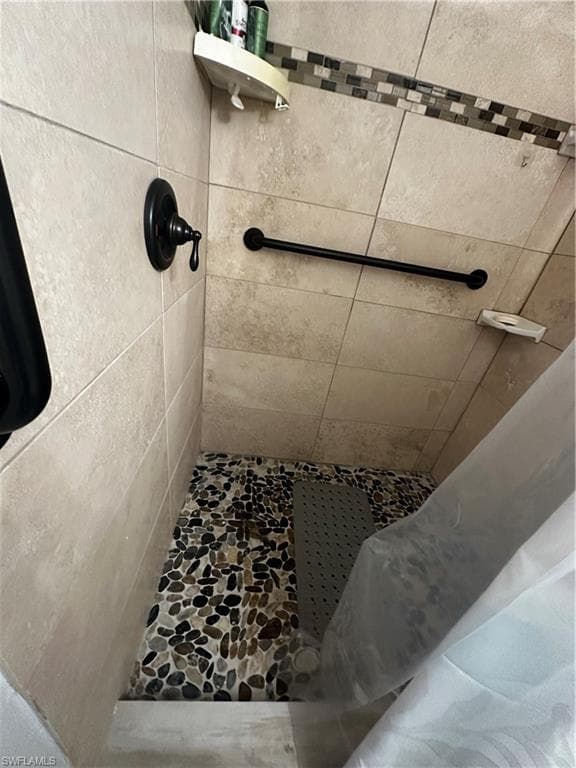 170 Pine Key LN # 13, NAPLES FL 34114-5