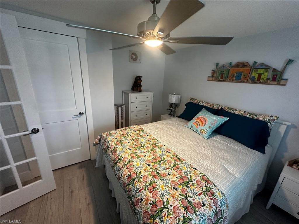 170 Pine Key LN # 13, NAPLES FL 34114-15