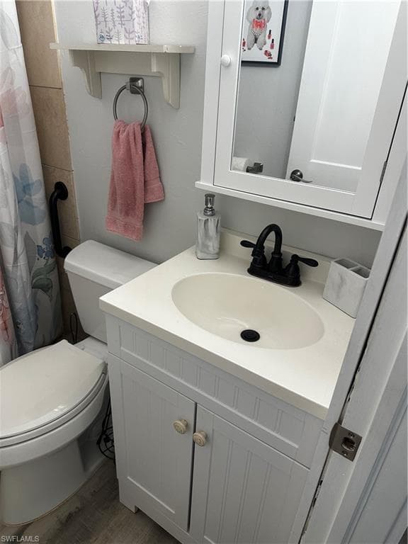 170 Pine Key LN # 13, NAPLES FL 34114-9