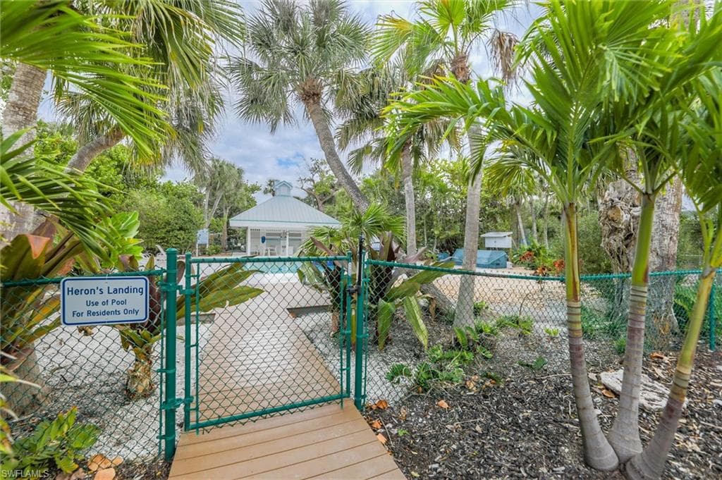 5422 Osprey CT, SANIBEL FL 33957-47