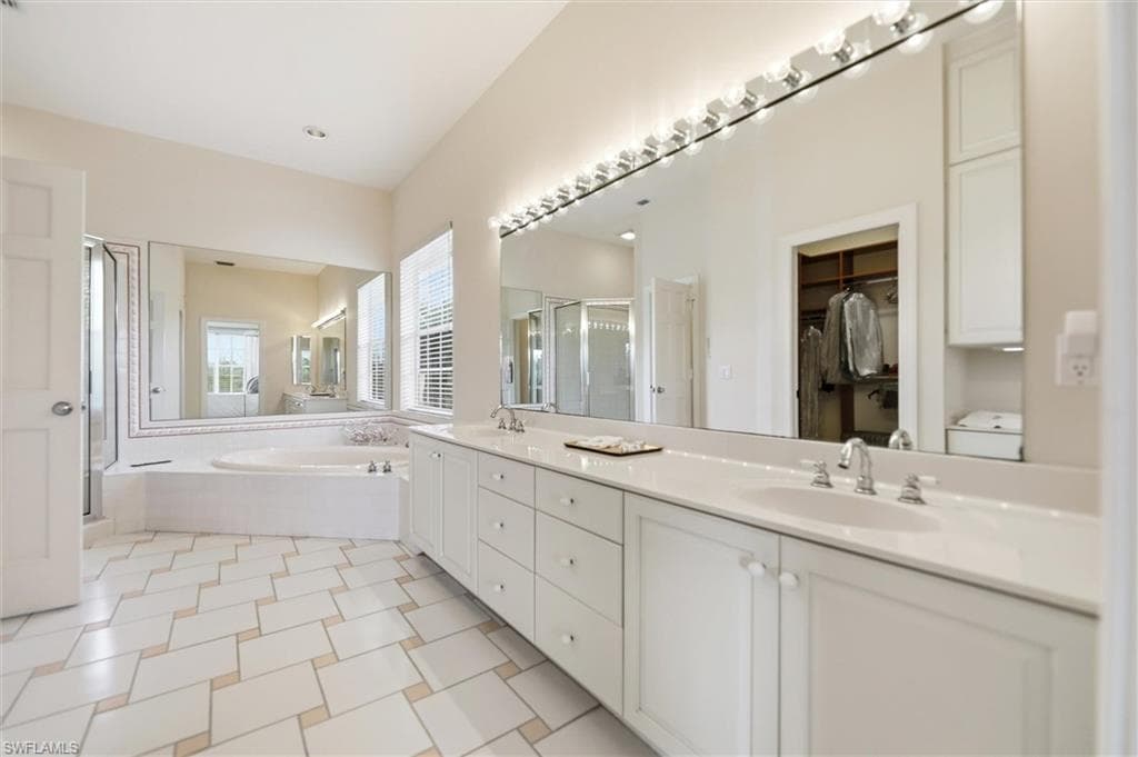 5422 Osprey CT, SANIBEL FL 33957-28