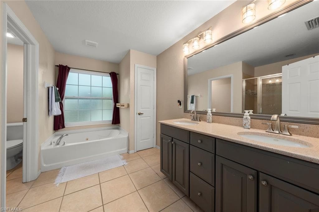 9837 Gladiolus Bulb LOOP, FORT MYERS FL 33908-27