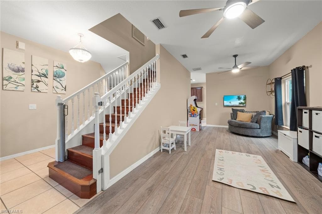 9837 Gladiolus Bulb LOOP, FORT MYERS FL 33908-8