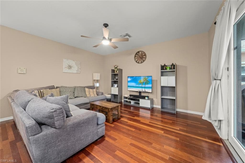 9837 Gladiolus Bulb LOOP, FORT MYERS FL 33908-17