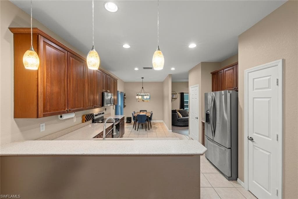 9837 Gladiolus Bulb LOOP, FORT MYERS FL 33908-18