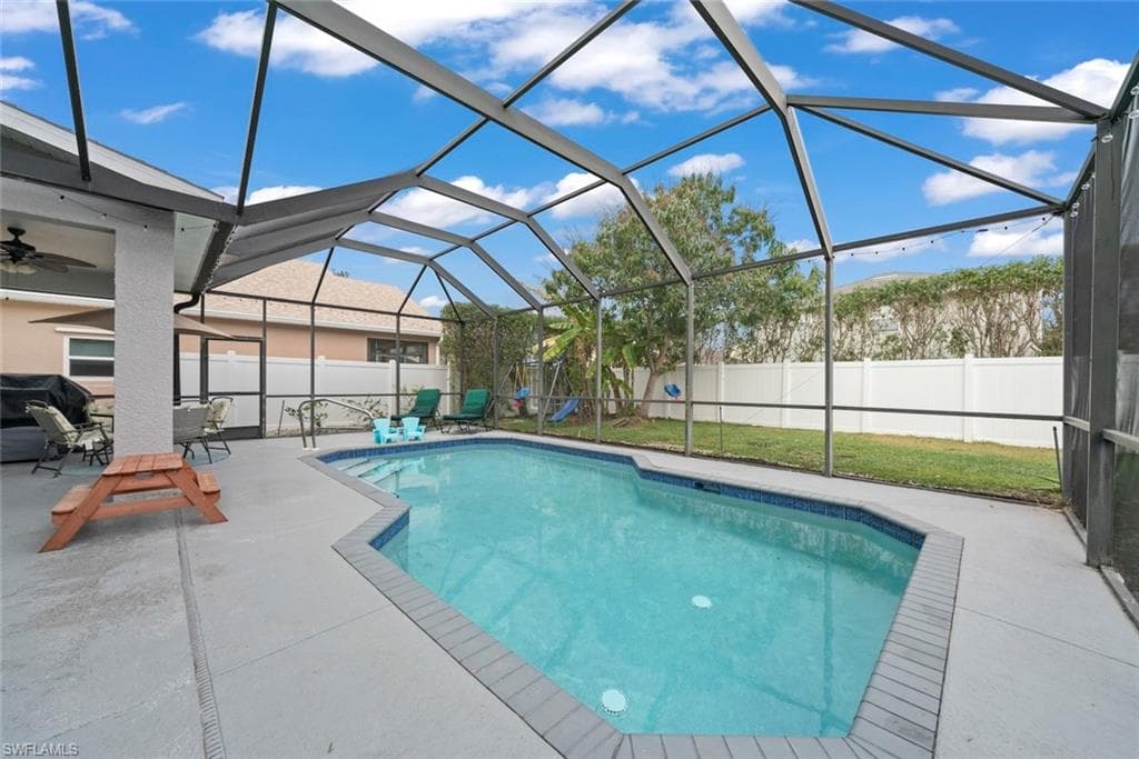 9837 Gladiolus Bulb LOOP, FORT MYERS FL 33908-39