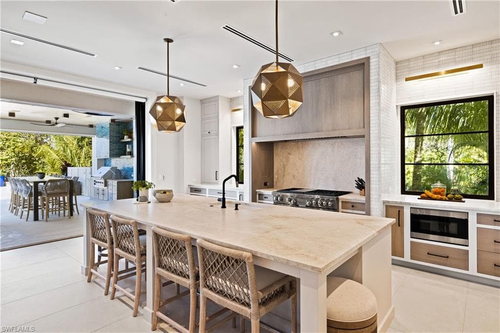16950 Captiva DR, CAPTIVA FL 33924-8