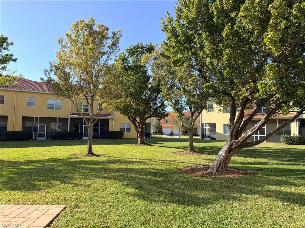 9832 Cristalino View WAY # 104, FORT MYERS FL 33908-28