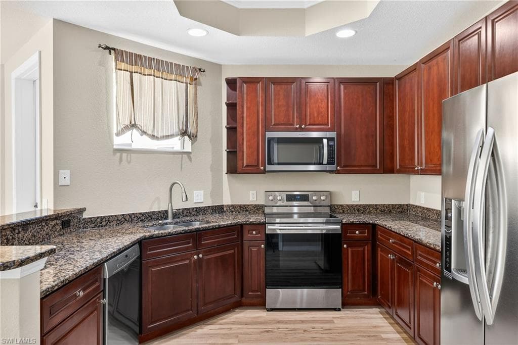 9832 Cristalino View WAY # 104, FORT MYERS FL 33908-3