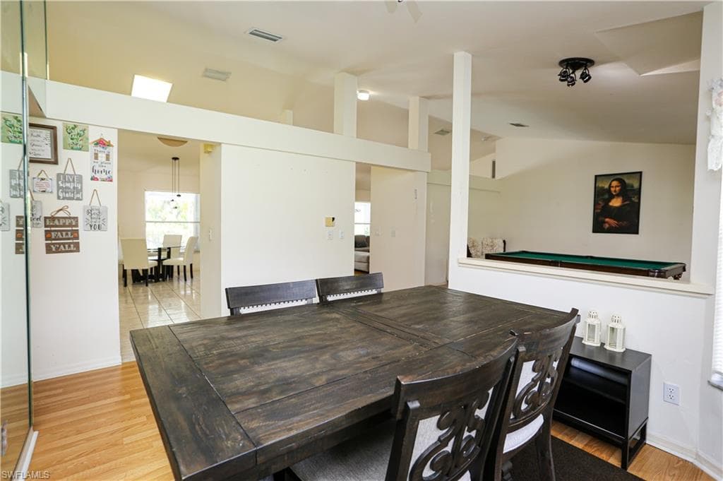 7775 Scarlet CT, NAPLES FL 34104-5