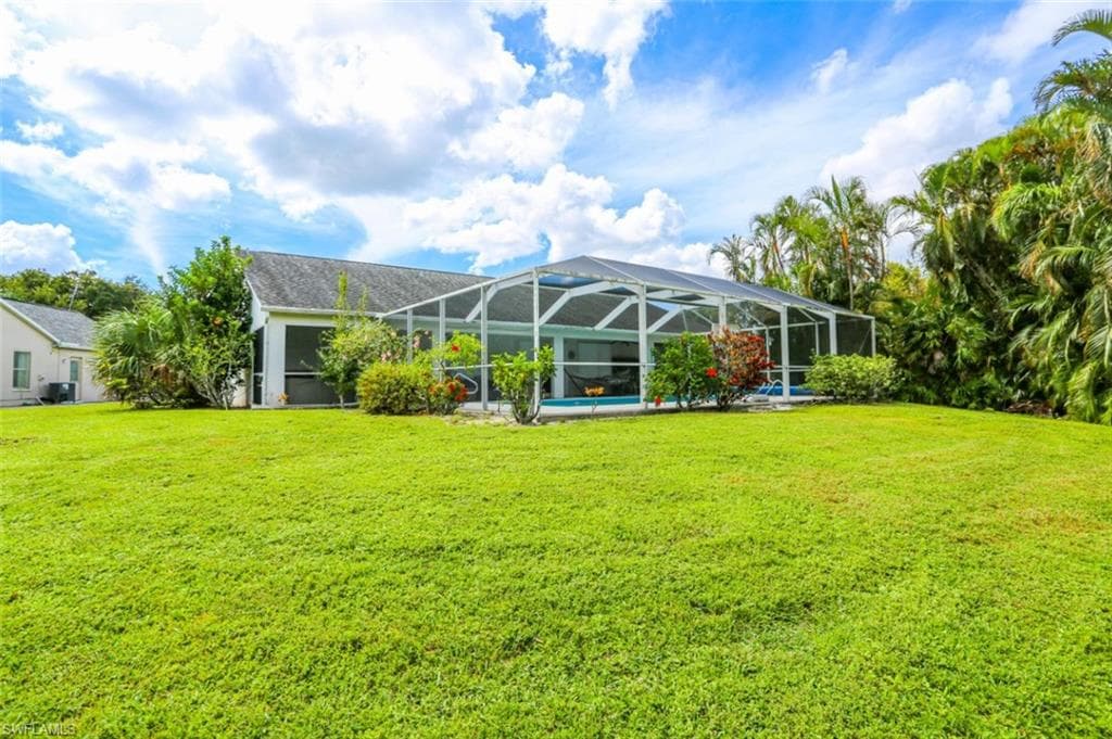 7775 Scarlet CT, NAPLES FL 34104-29